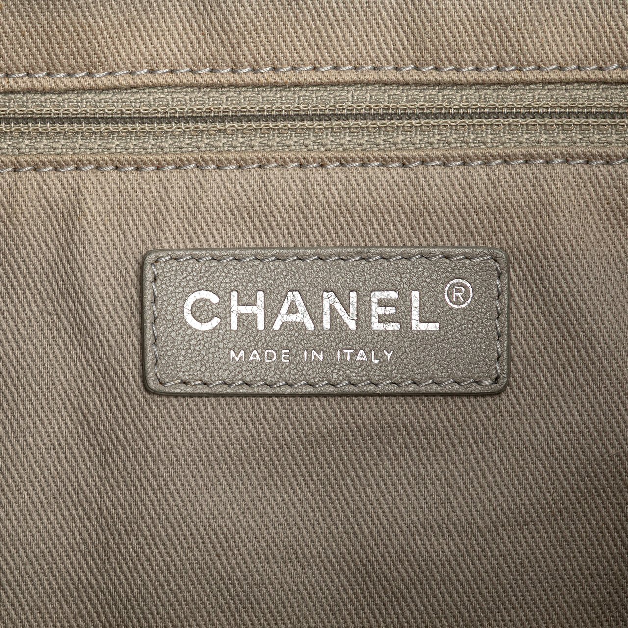 Chanel Iridescent Calfskin Sea Hit Tote Bruin