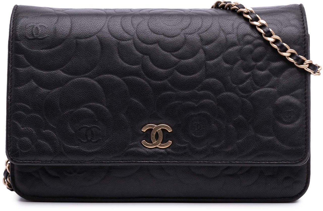 Chanel Camellia Embossed Lambskin Wallet On Chain Zwart