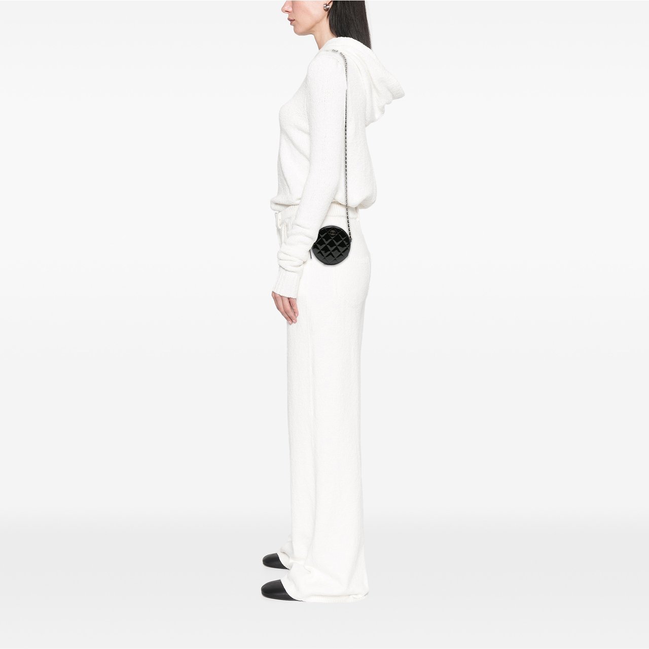 Chanel Quilted Patent Round As Earth Crossbody Zwart