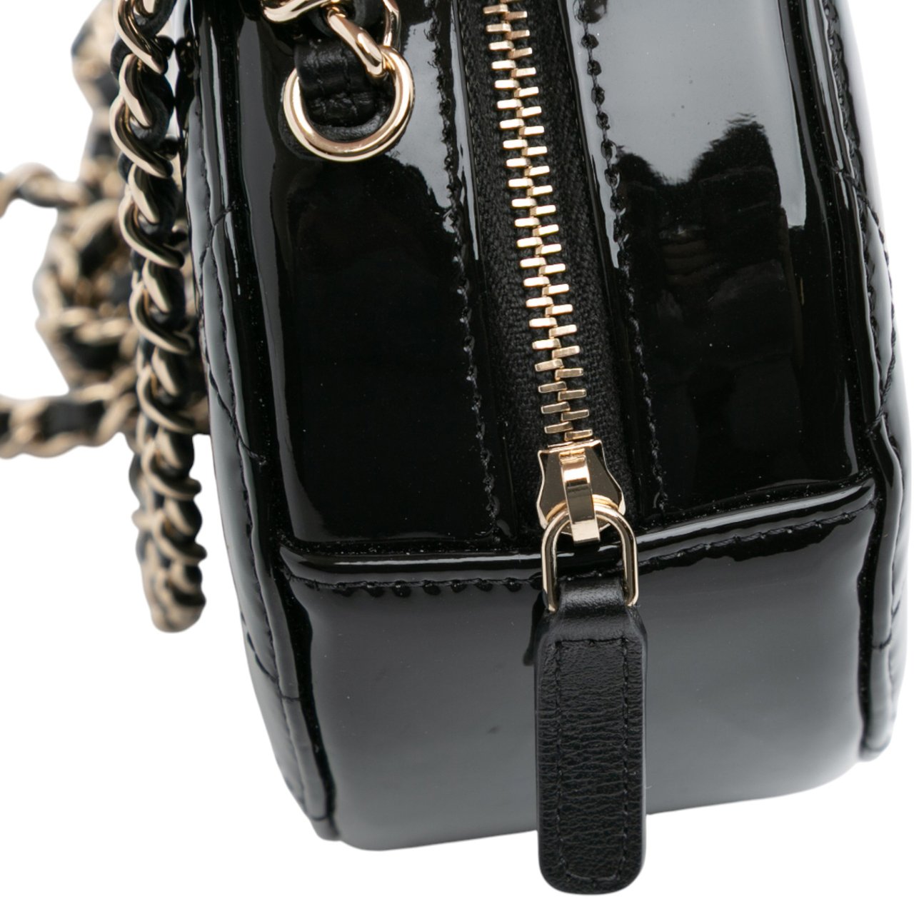 Chanel Quilted Patent Round As Earth Crossbody Zwart
