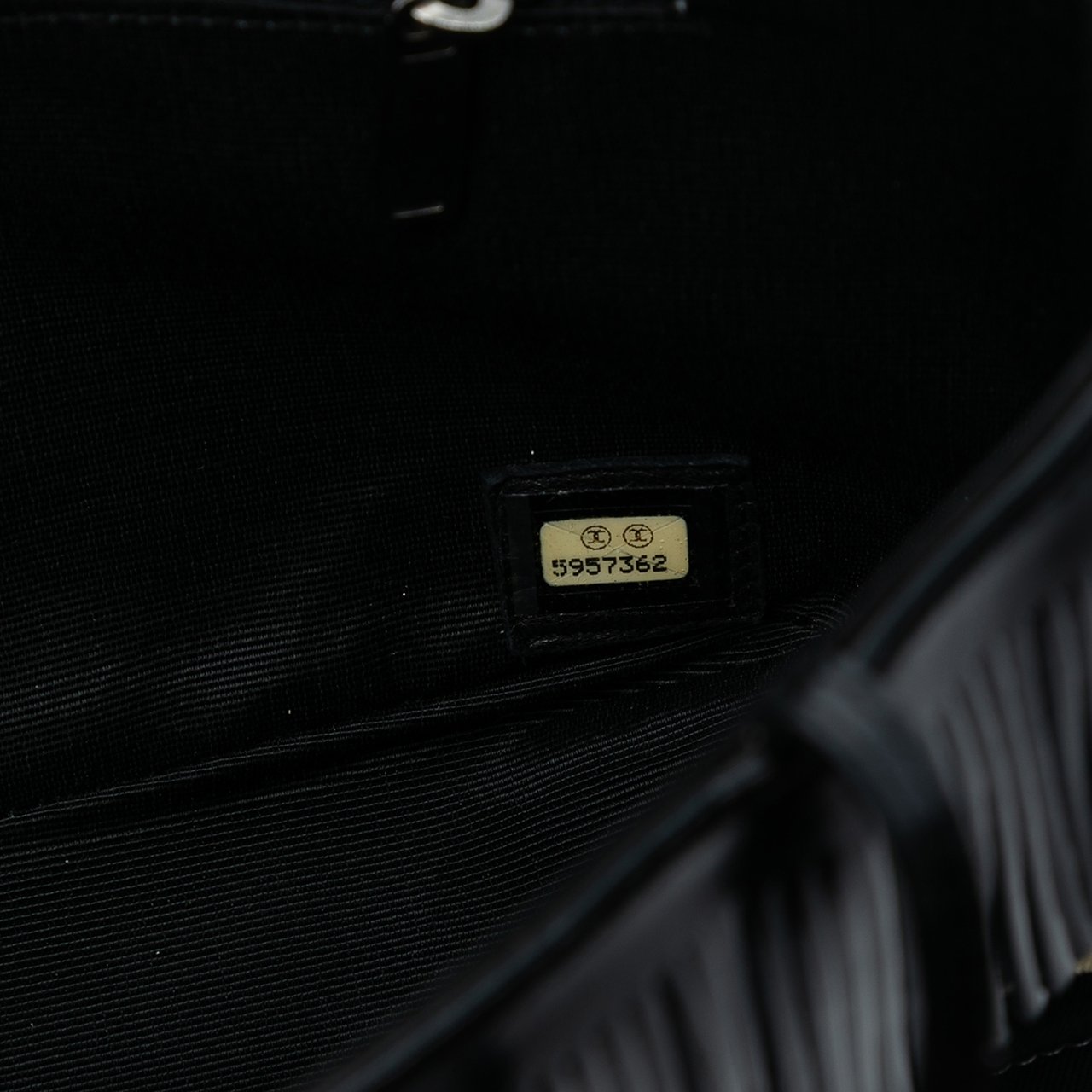 Chanel Chocolate Bar Printed Canvas Fringe Handbag Zwart