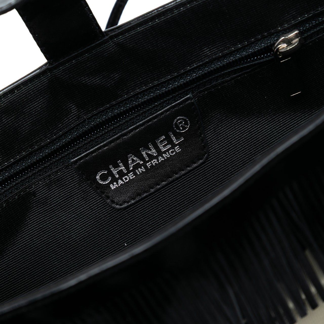 Chanel Chocolate Bar Printed Canvas Fringe Handbag Zwart