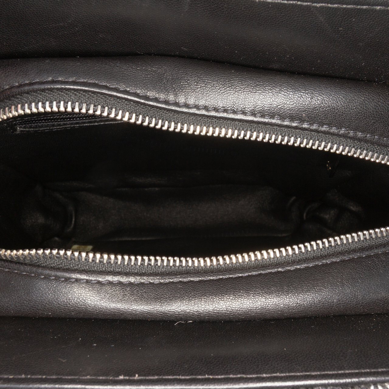 Chanel Tweed and Resin Zipped Chain Shopping Bag Zwart