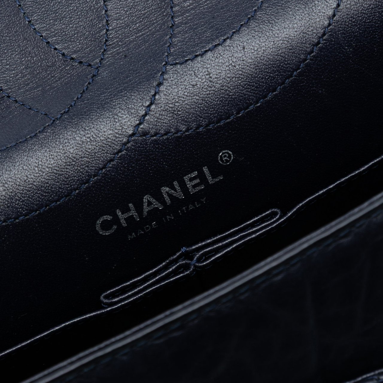 Chanel Aged Calfskin Reissue 2.55 Double Flap 227 Blauw