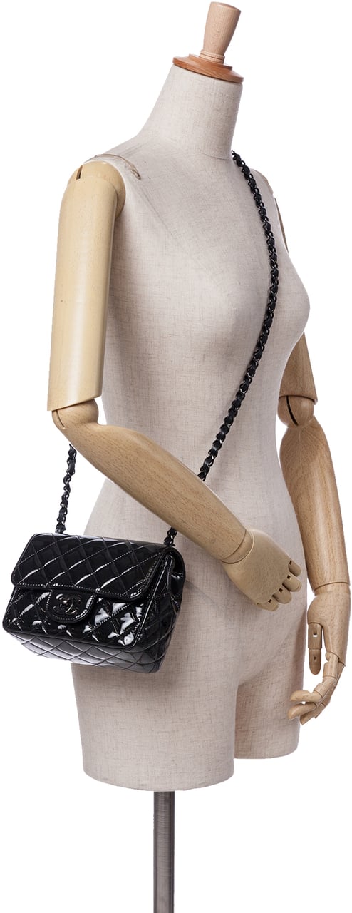 Chanel Mini Square Classic Patent So Black Single Flap Zwart