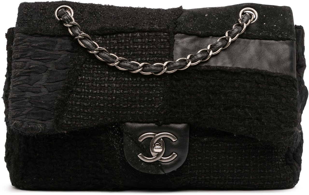 Chanel Jumbo Patchwork Tweed Flap Zwart