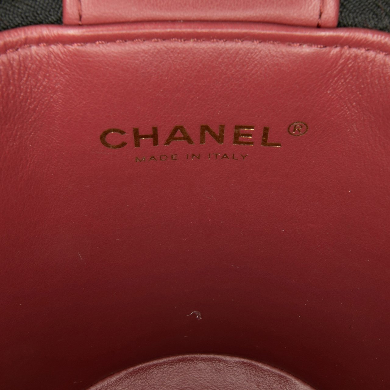 Chanel Small Quilted Lambskin Side Note Vanity Case Zwart