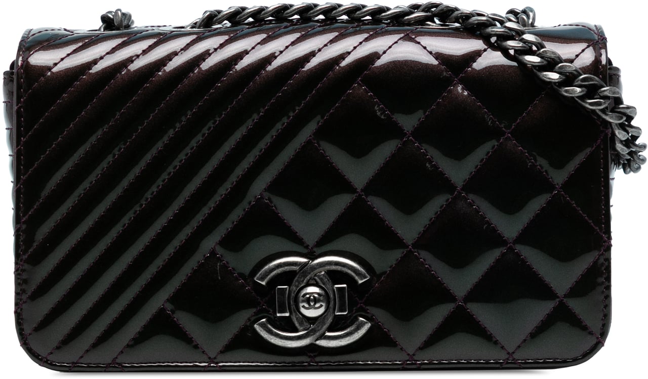 Chanel Small Patent Coco Boy Flap Paars