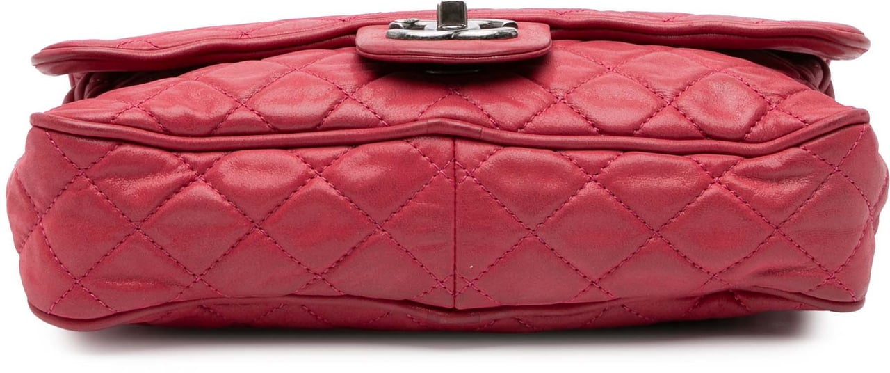 Chanel Small Quilted Iridescent Calfskin Shiva Flap Roze