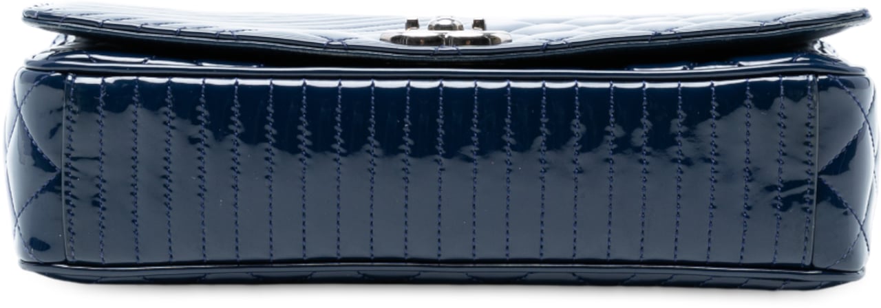 Chanel Medium Patent Coco Boy Flap Blauw