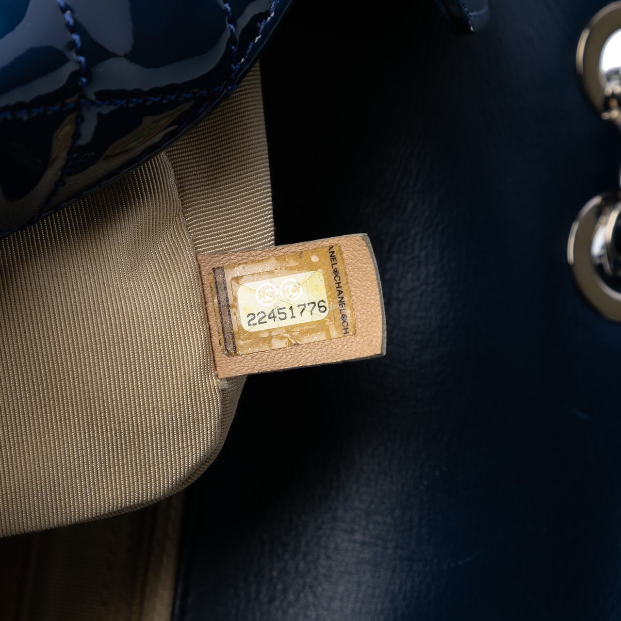 Chanel Medium Patent Coco Boy Flap Blauw