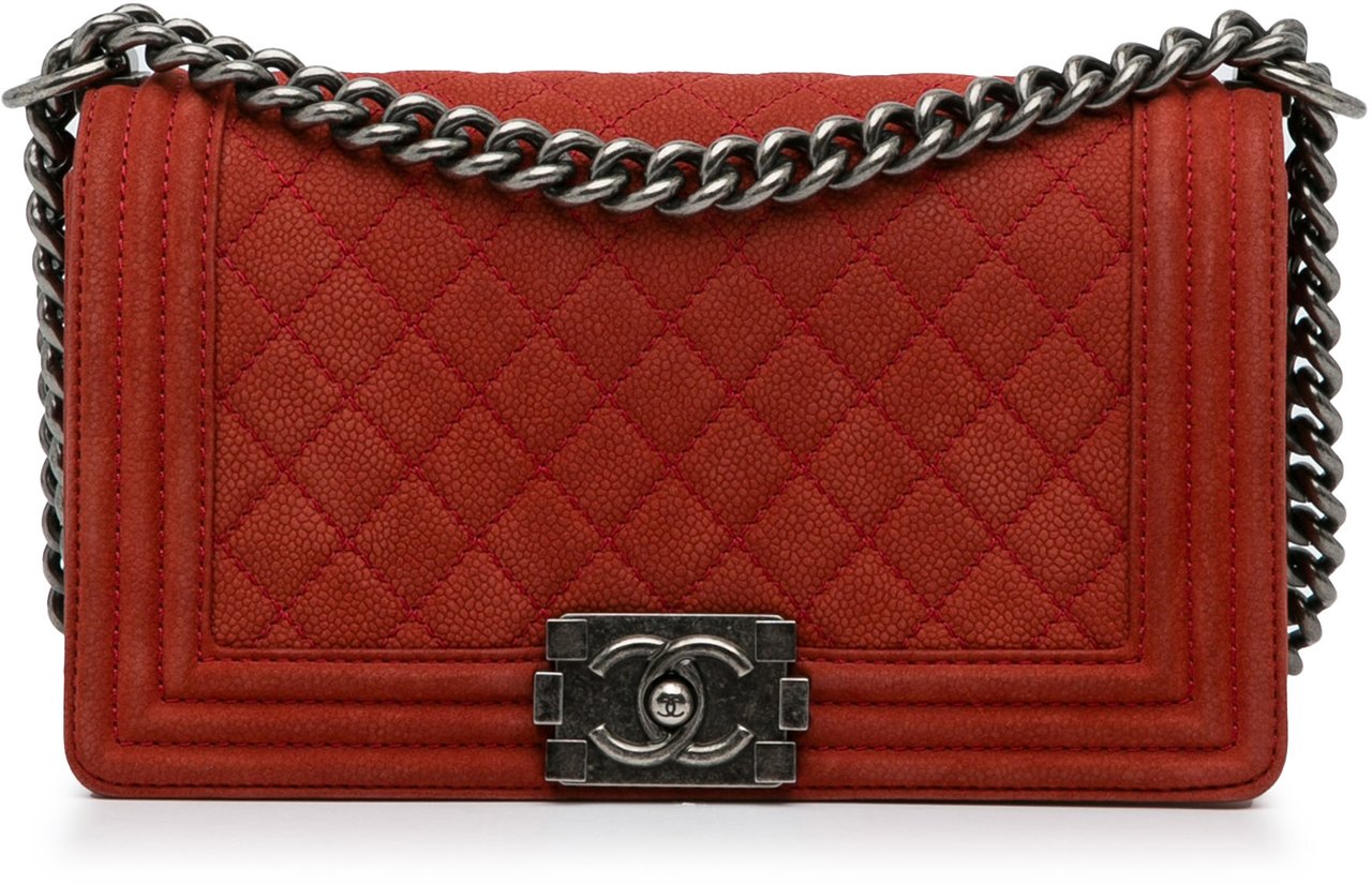 Chanel Old Medium Quilted Caviar Boy Flap Rood