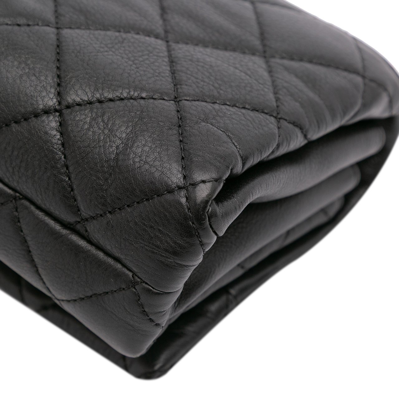 Chanel Mini Quilted Calfskin Pearl CC Accordion Flap Zwart