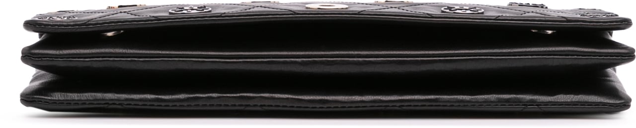 Chanel Quilted Calfskin Star Attitude Grommet Fold Over Clutch Zwart