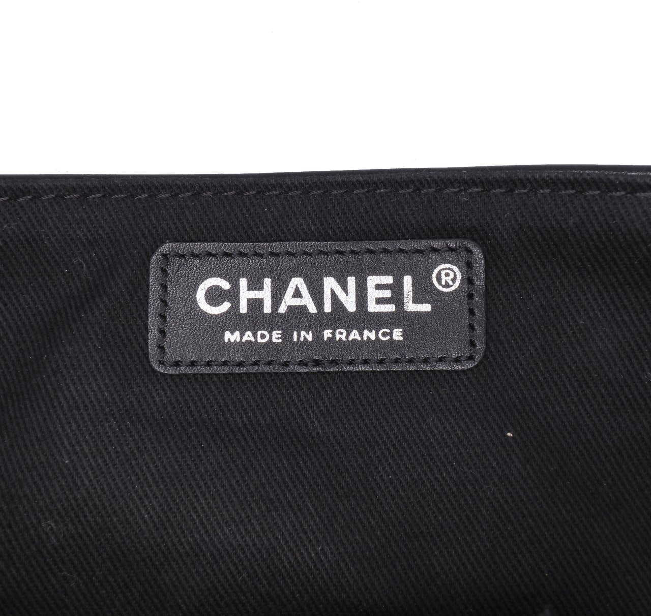 Chanel Quilted Calfskin Star Attitude Grommet Fold Over Clutch Zwart