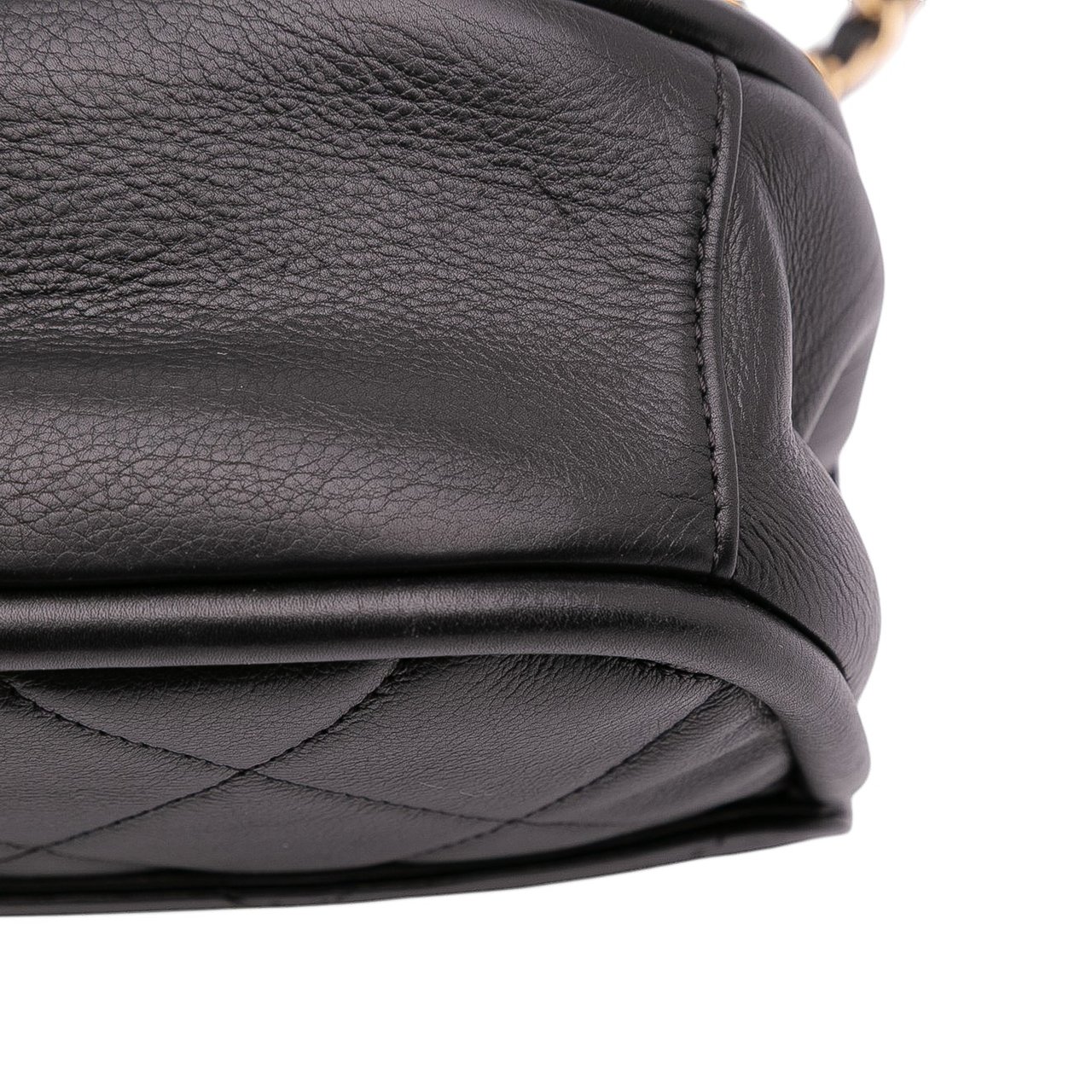 Chanel Mini CC Quilted Calfskin Round Moon Messenger Flap Zwart