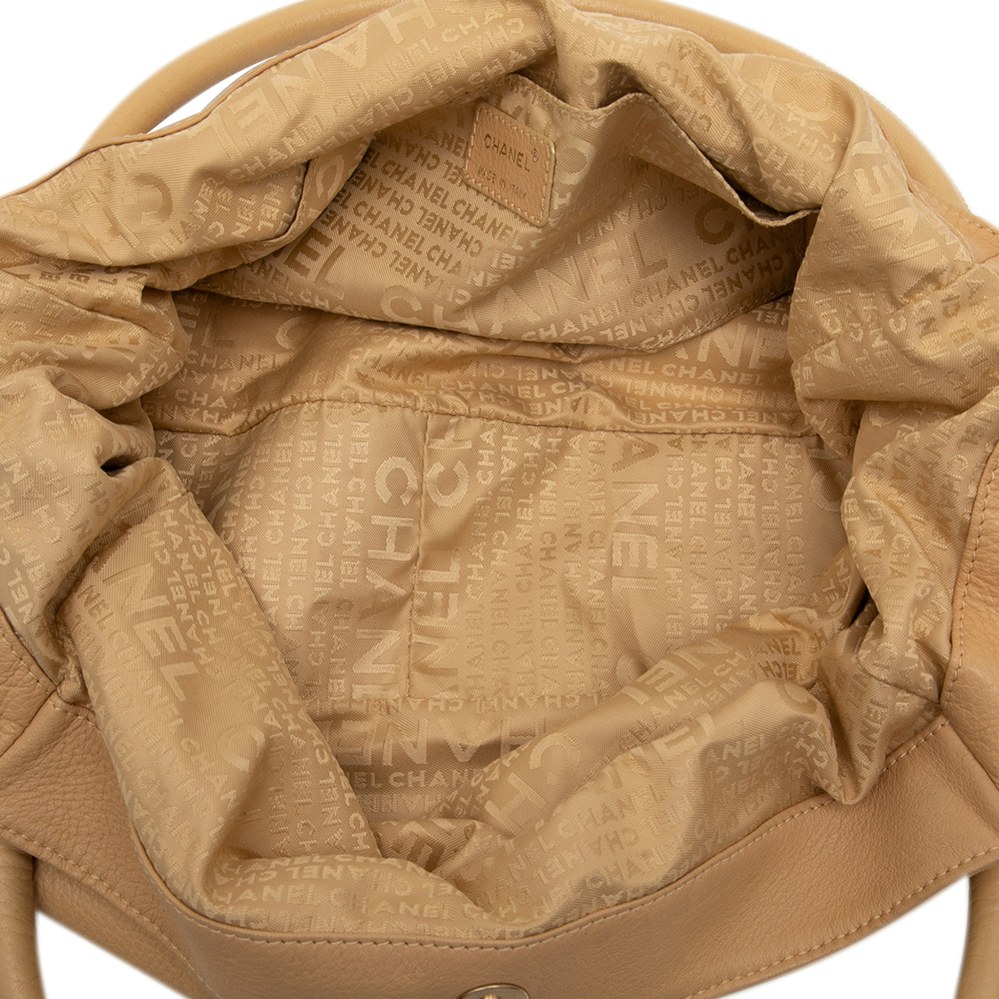 Chanel Grained Calfskin CC Dice Tote Bruin