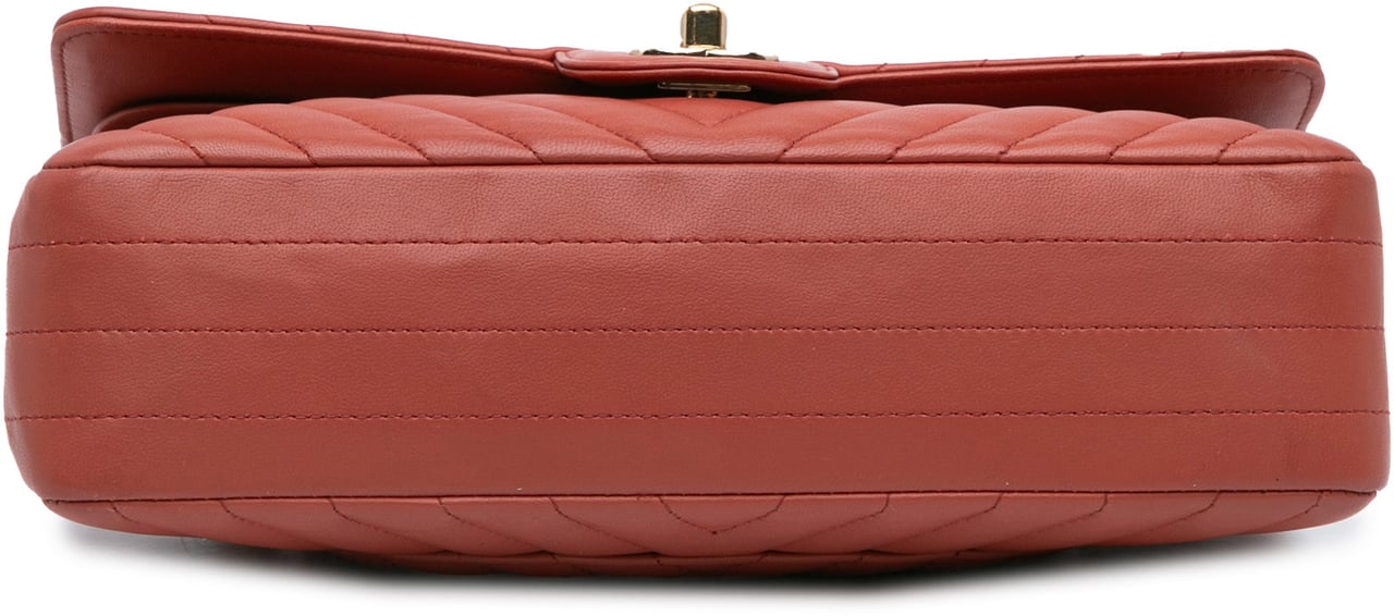 Chanel Medium Classic Chevron Lambskin Double Flap Oranje