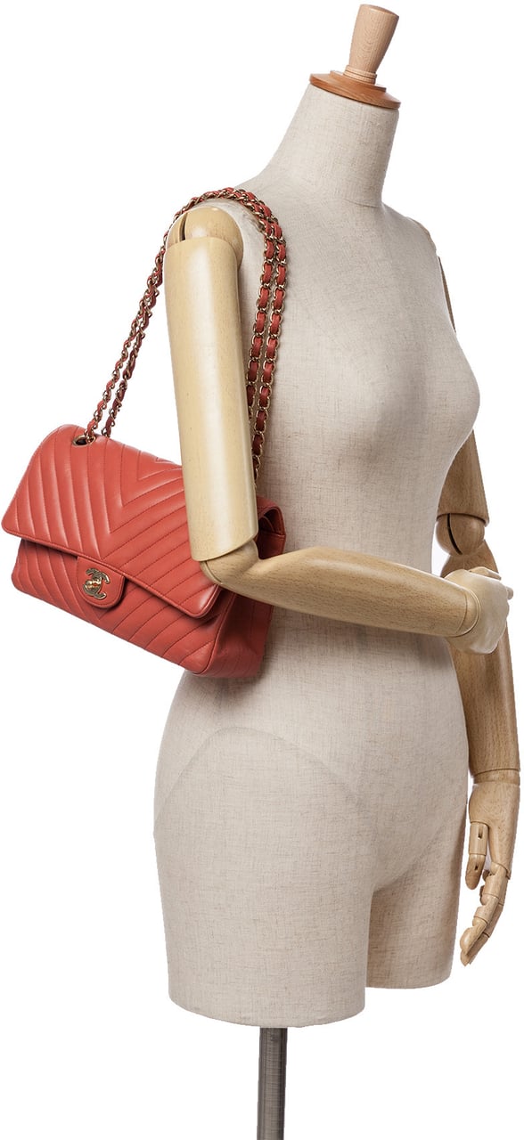 Chanel Medium Classic Chevron Lambskin Double Flap Oranje
