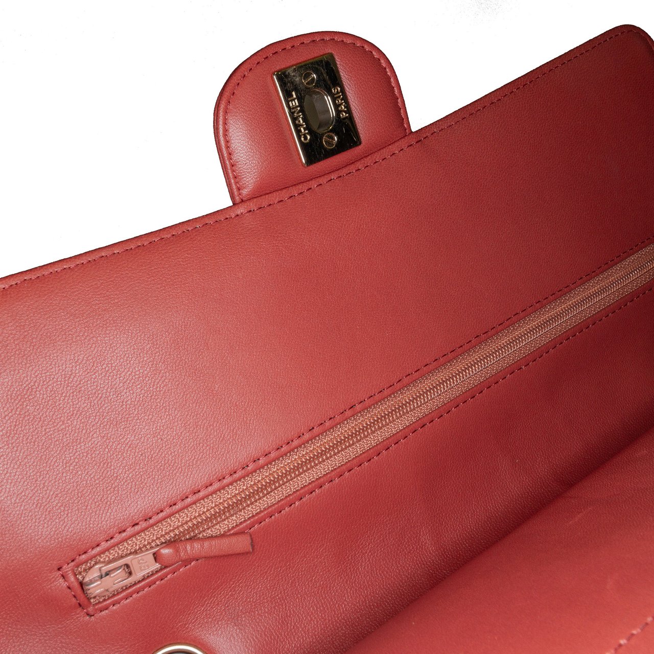 Chanel Medium Classic Chevron Lambskin Double Flap Oranje