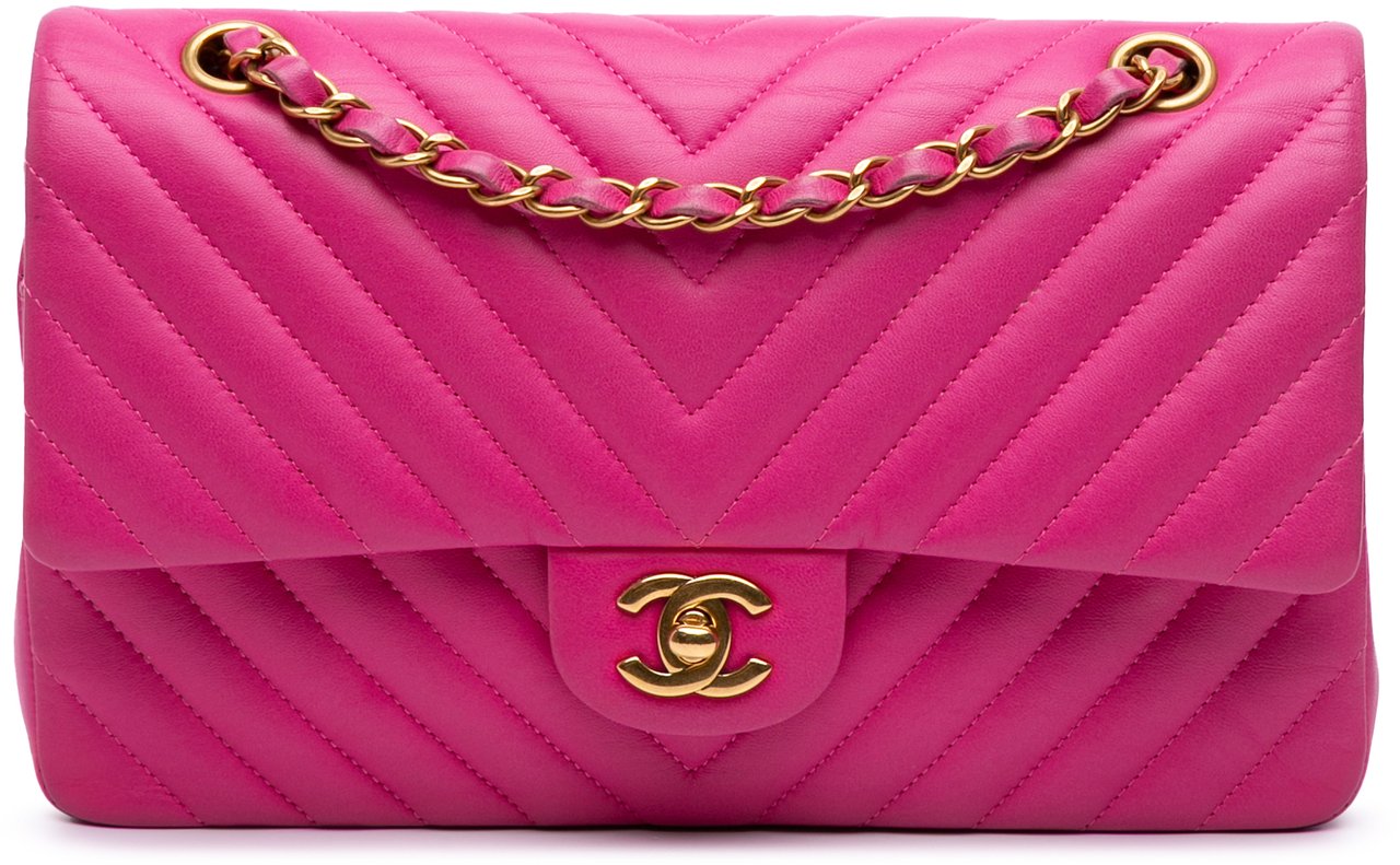 Chanel Medium Classic Chevron Lambskin Double Flap Roze