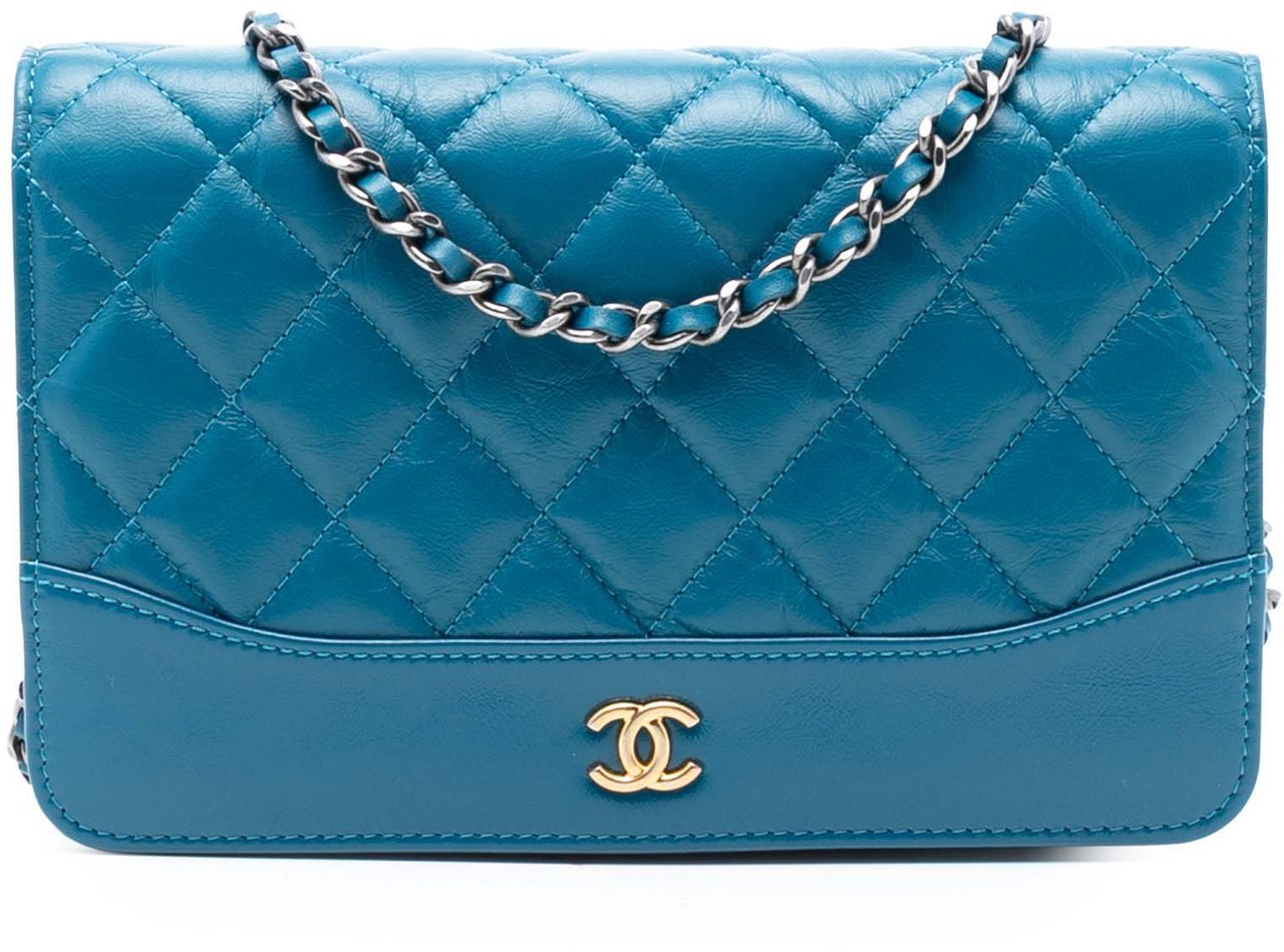 Chanel Quilted Aged Calfskin Gabrielle Wallet On Chain Blauw