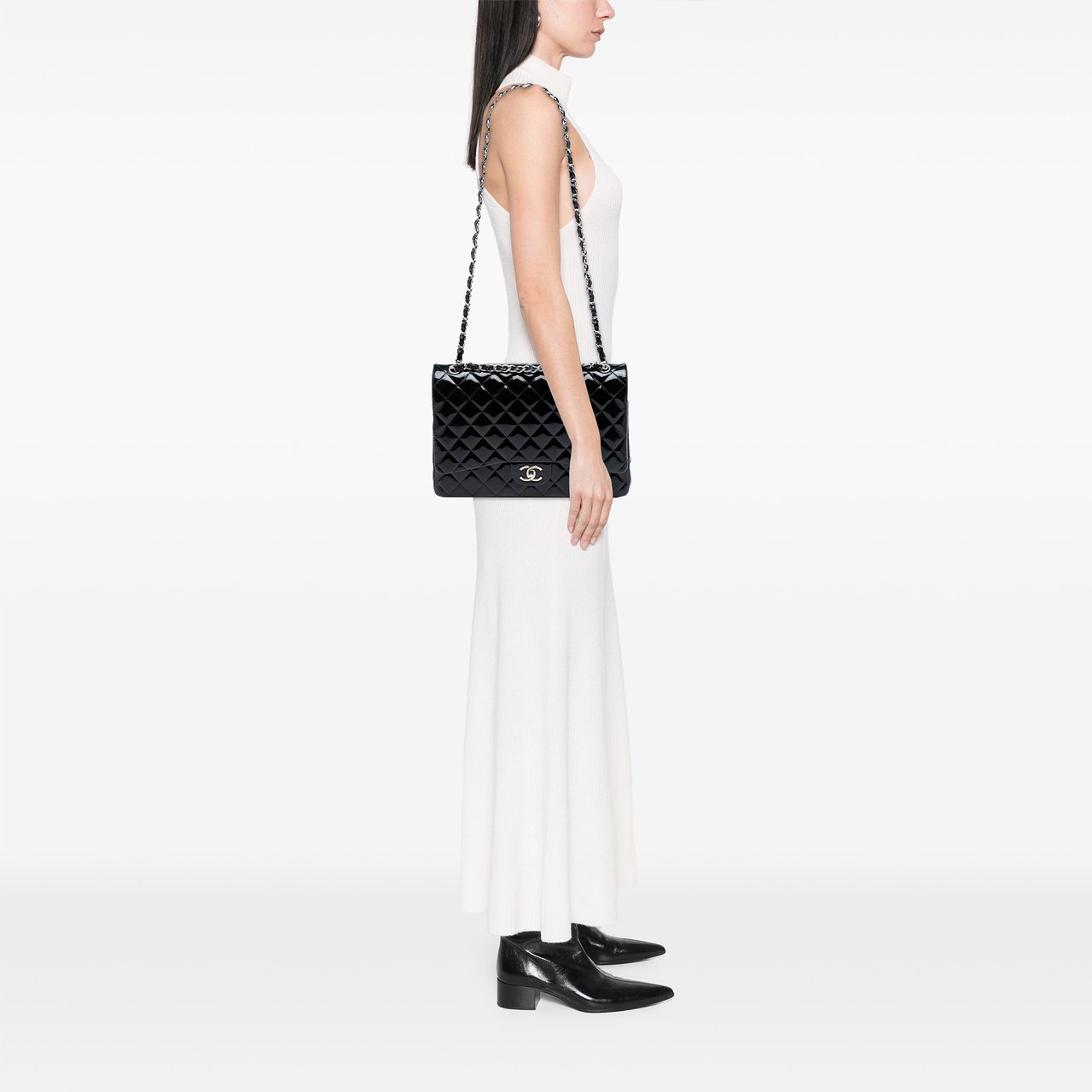 Chanel Maxi Classic Patent Double Flap Blauw