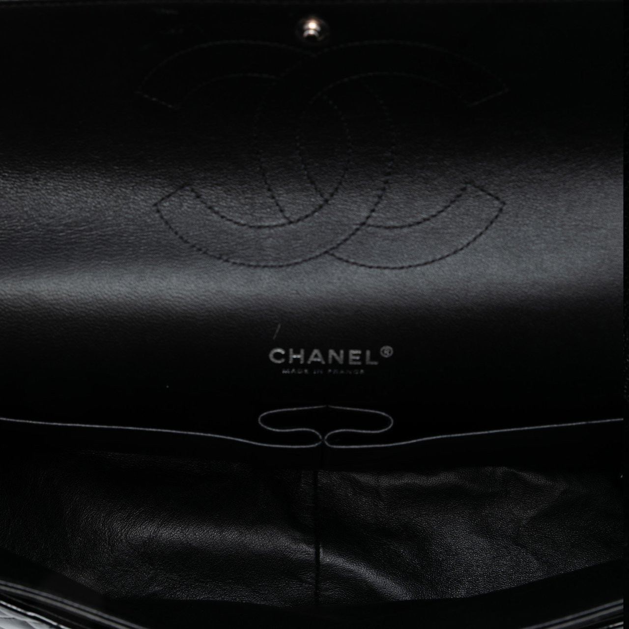 Chanel Maxi Classic Patent Double Flap Blauw