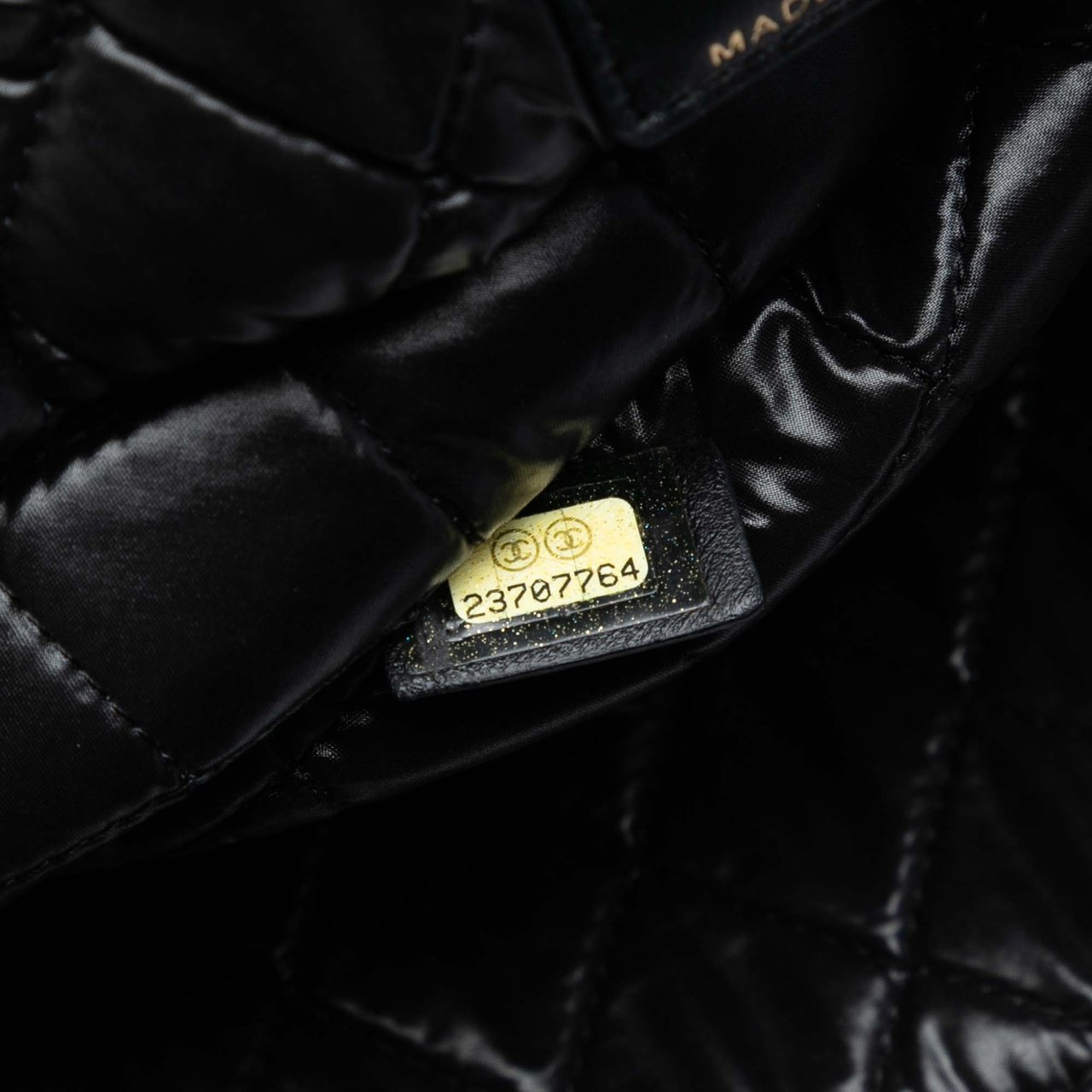 Chanel Large Quilted Lambskin Double Stitch Tassel O Case Clutch Zwart