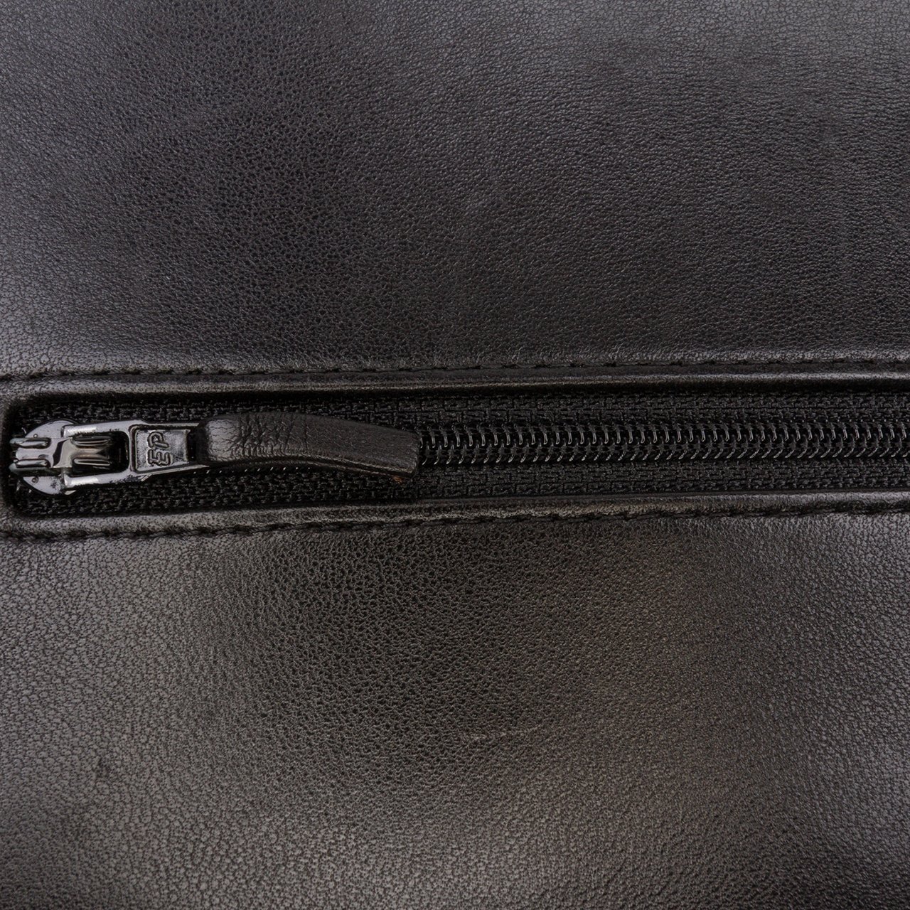 Chanel Maxi Classic Lambskin Double Flap Zwart