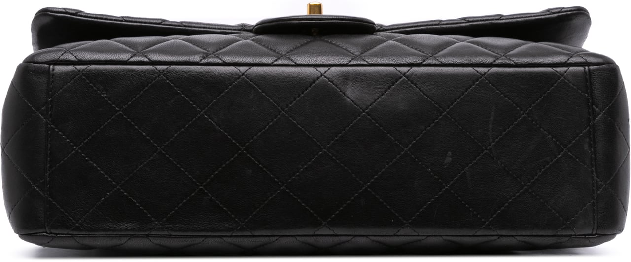 Chanel Maxi Classic Lambskin Double Flap Zwart