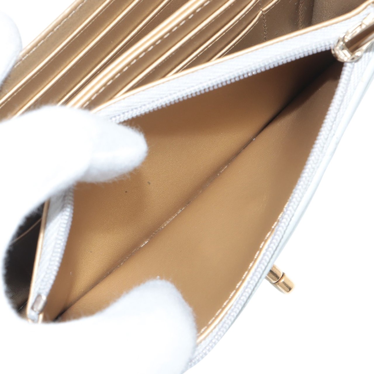 Chanel Quilted Lambskin Crystal Clutch on Chain Grijs