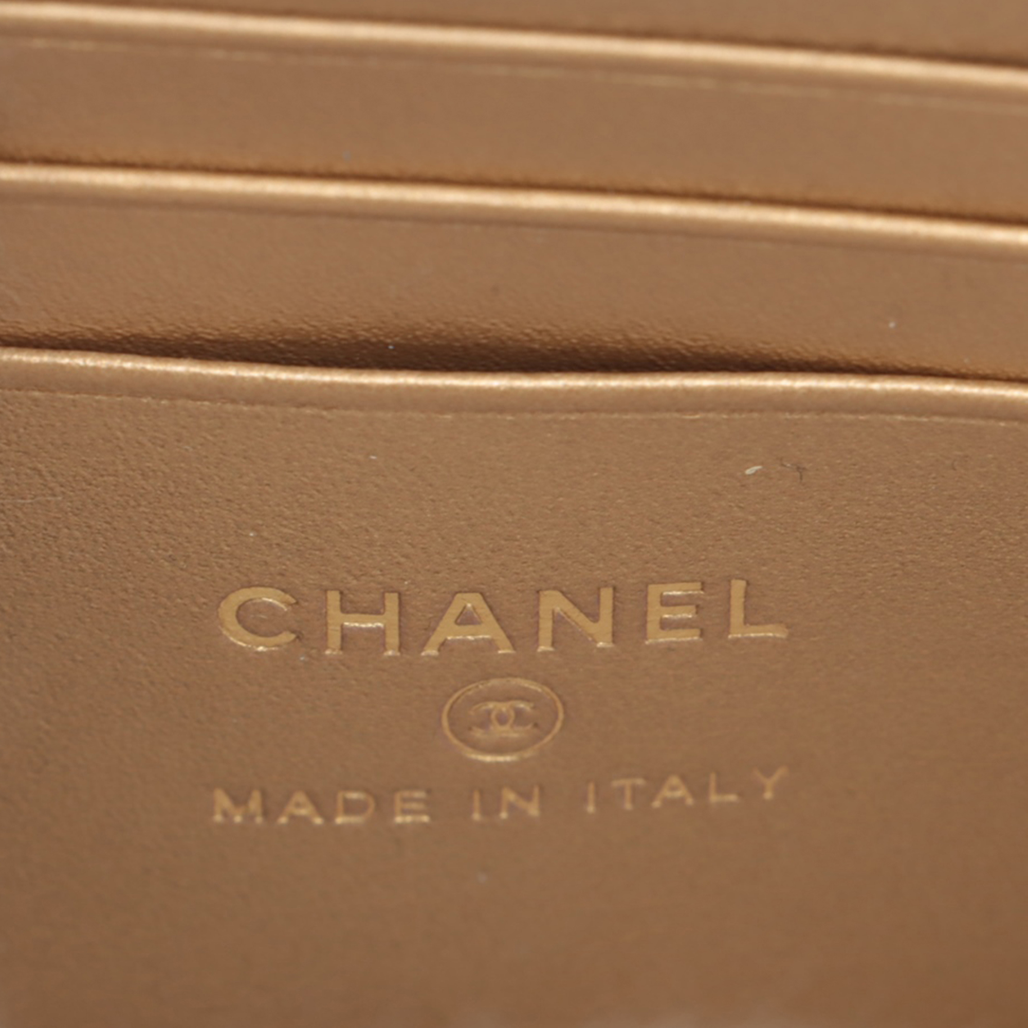 Chanel Quilted Lambskin Crystal Clutch on Chain Grijs