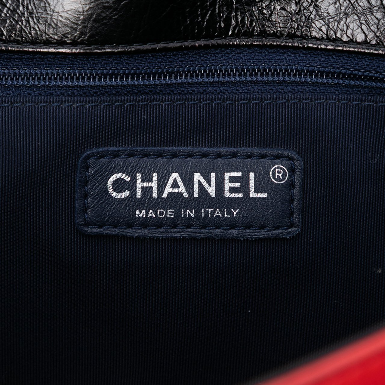 Chanel Large Tricolor Quilted Glazed Calfskin CC Plate Flap Zwart