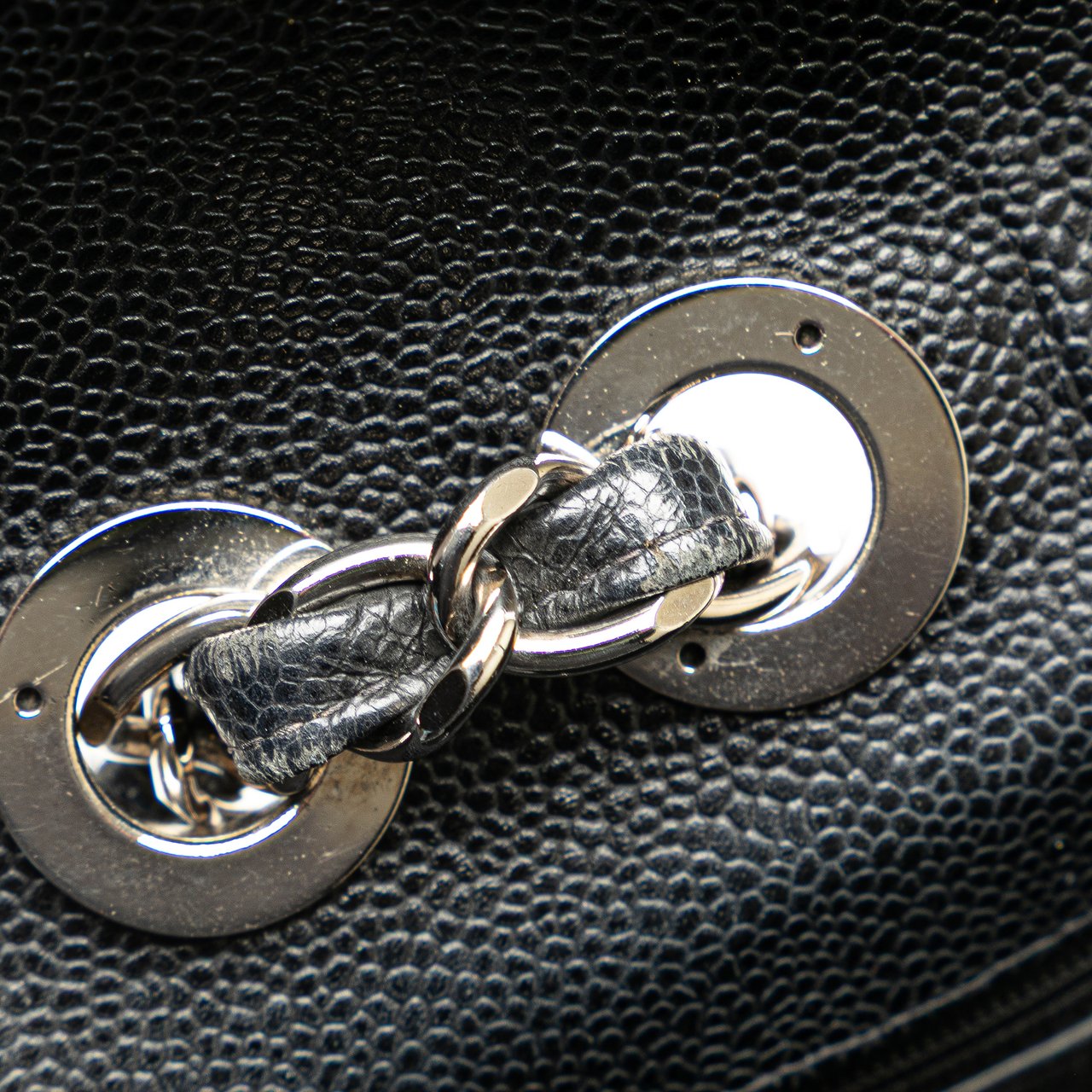 Chanel Jumbo Quilted Caviar Single Flap Zwart