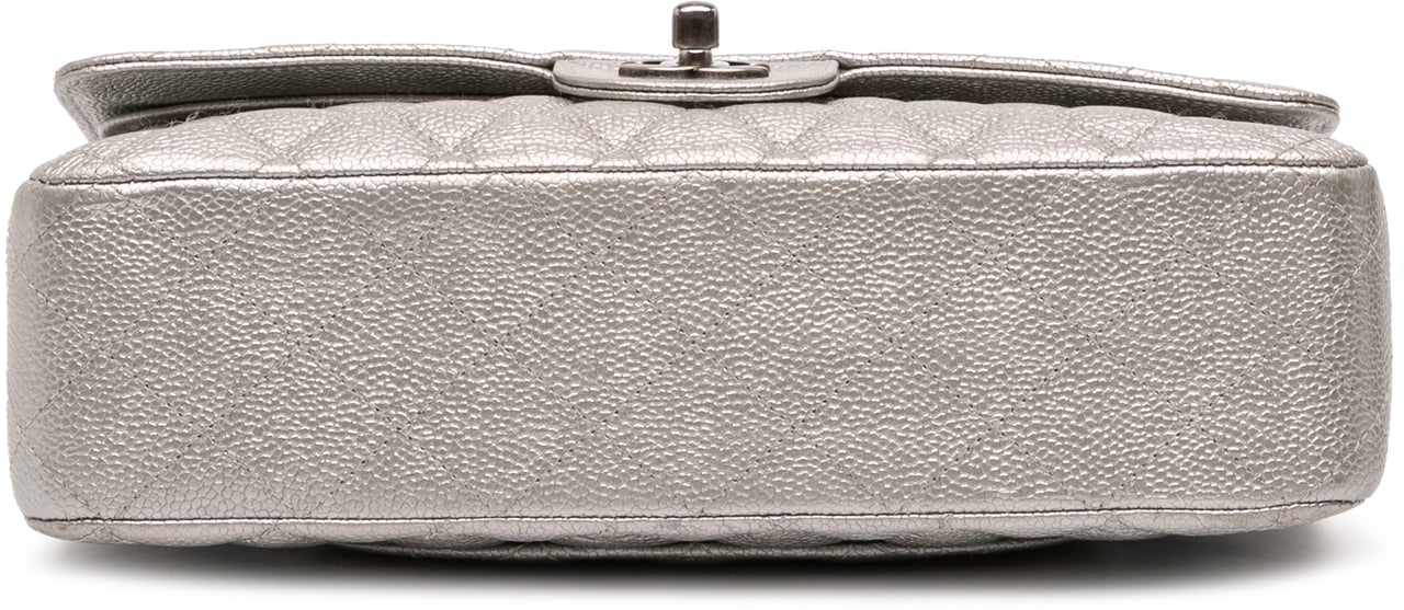 Chanel Medium Classic Iridescent Caviar Double Flap Zilver