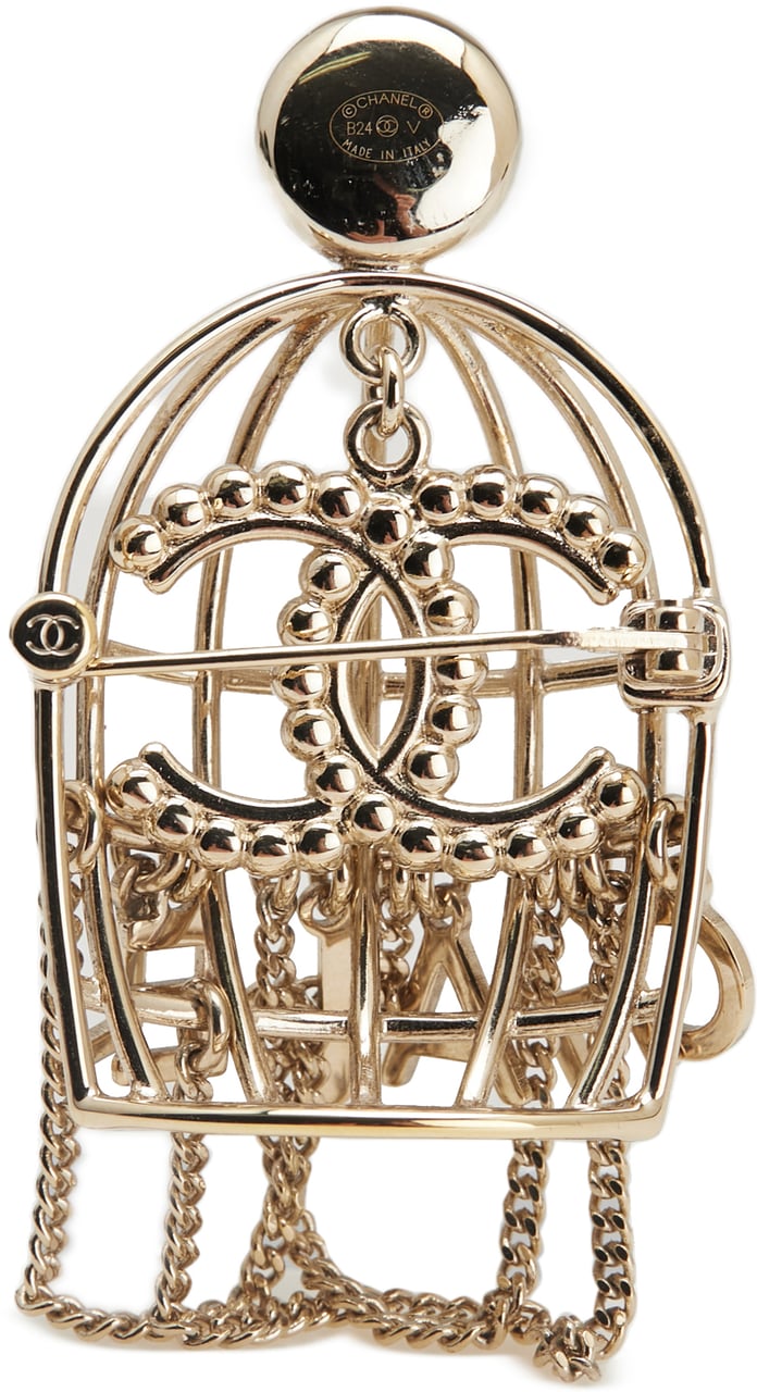 Chanel CC Gold Plated Faux Pearl and Rhinestones Logo Birdcage Brooch Goud