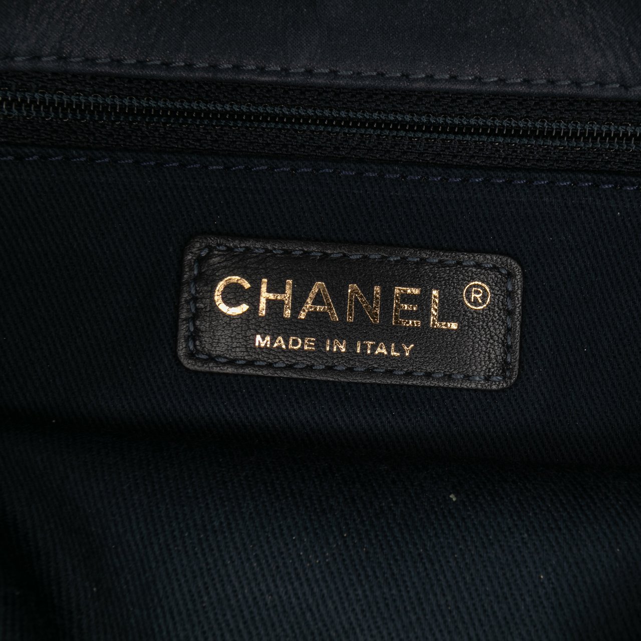 Chanel Medium Quilted Calfskin Triple Stitched Flap Blauw