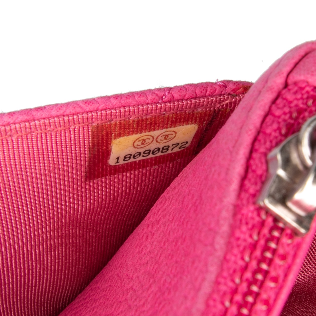 Chanel CC Caviar Wallet on Chain Roze
