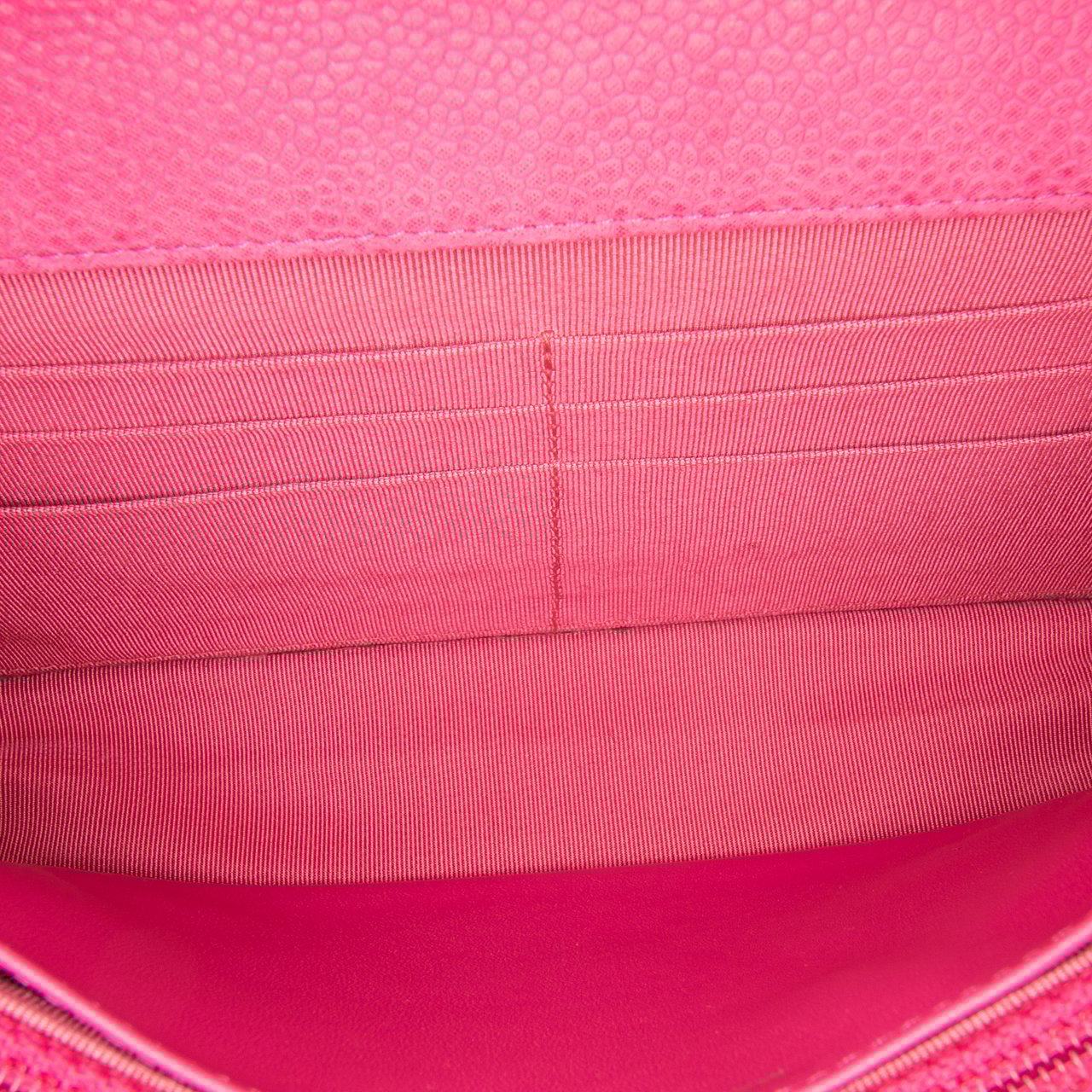 Chanel CC Caviar Wallet on Chain Roze