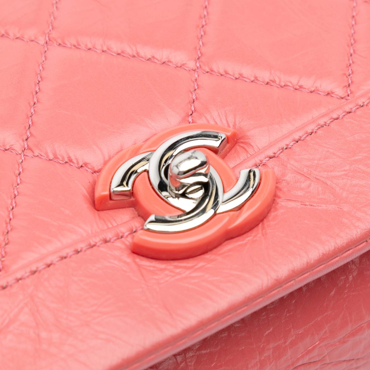 Chanel Crumpled Calfskin Bi Quilted Vintage Full Flap Roze