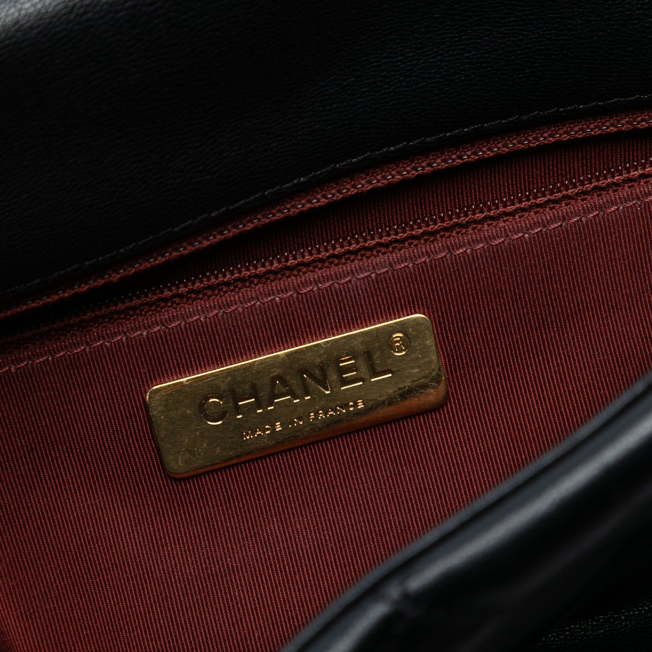 Chanel Large Lambskin 19 Flap Zwart