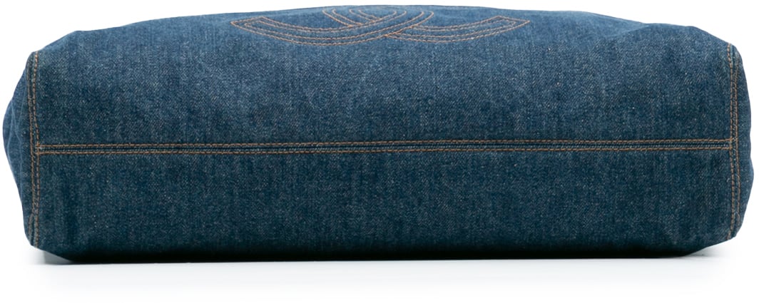 Chanel CC Denim Chain Tote Blauw