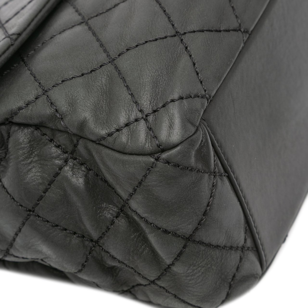 Chanel Large Quilted Iridescent Calfskin Coco Daily Flap Grijs