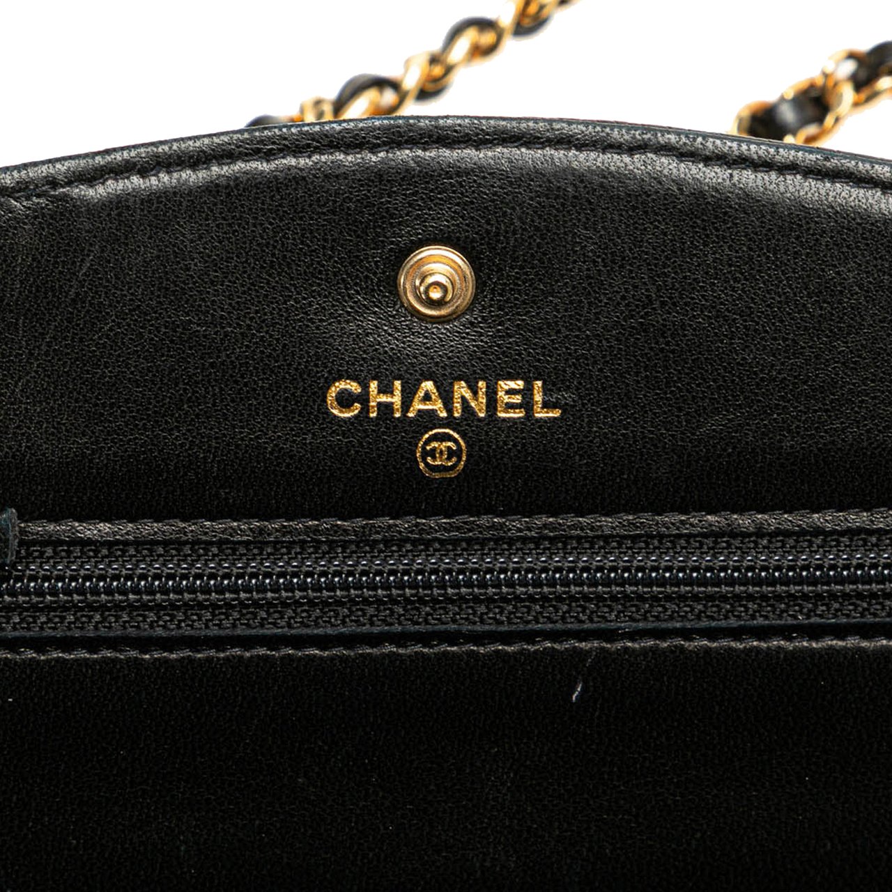 Chanel CC Caviar Wallet on Chain Zwart