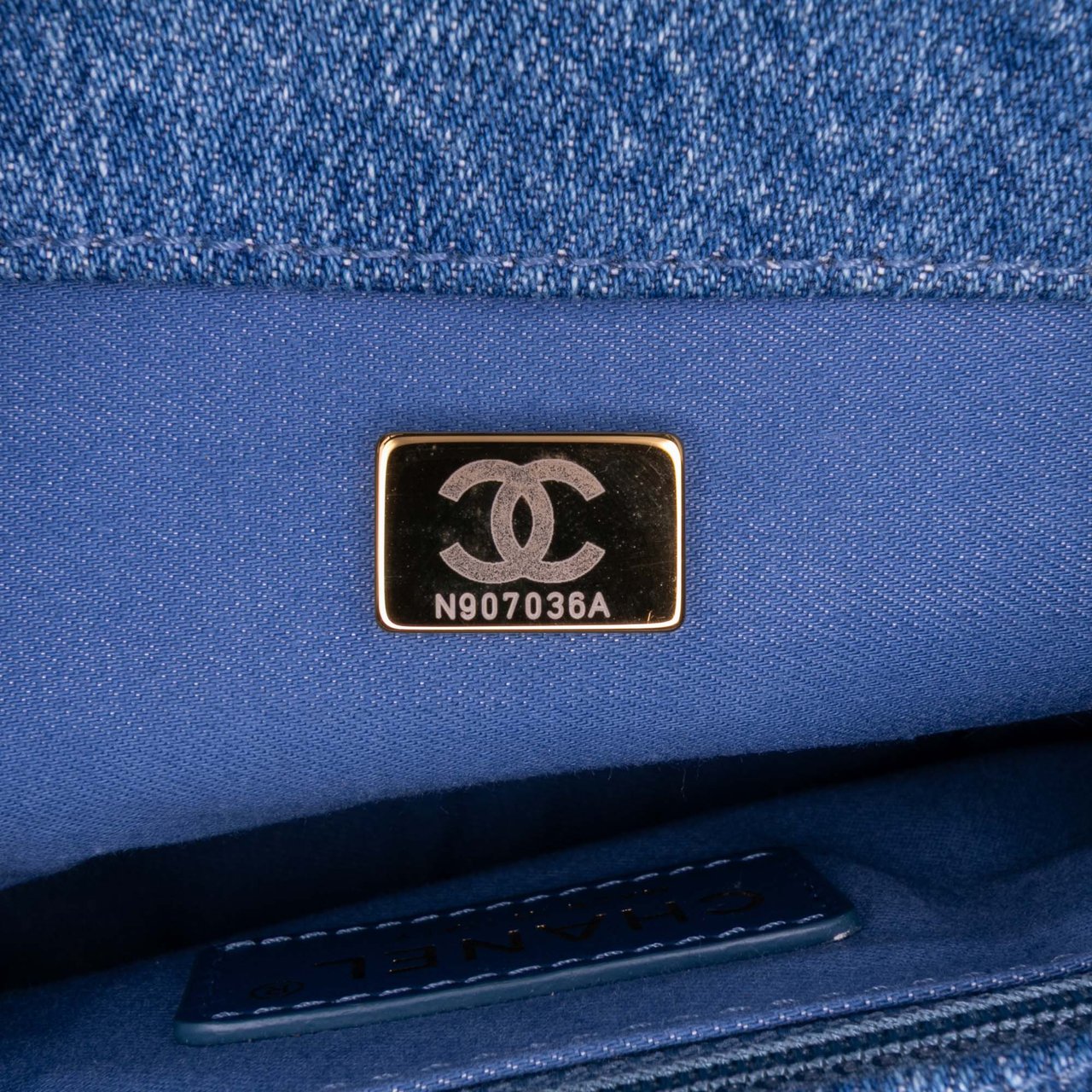Chanel Mini Rectangular Quilted Denim Mood Flap Blauw