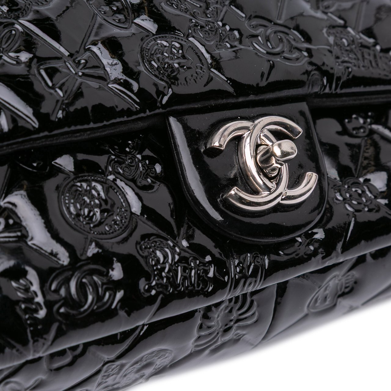 Chanel Medium Patent Lucky Symbols Flap Zwart