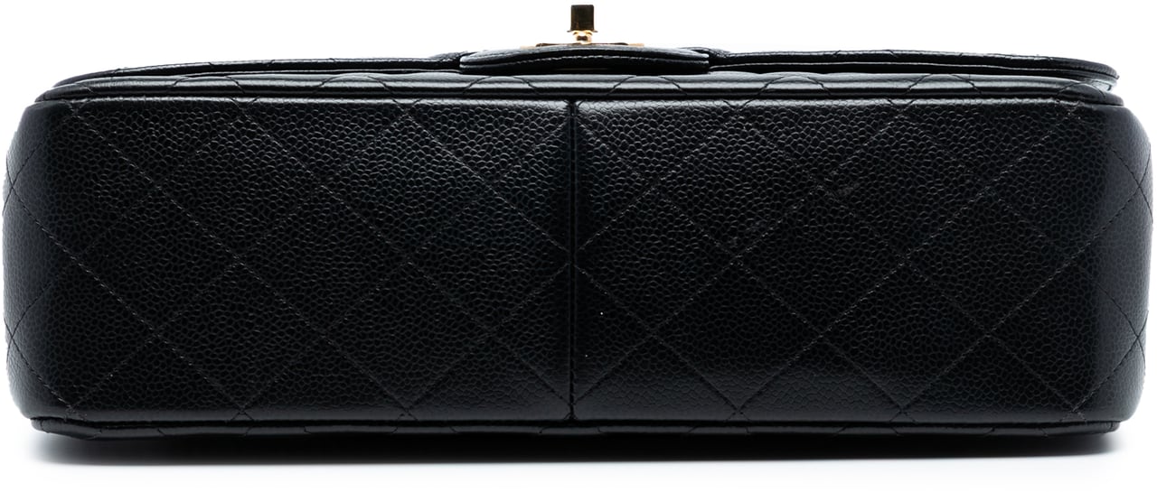 Chanel Jumbo Classic Caviar Double Flap Zwart