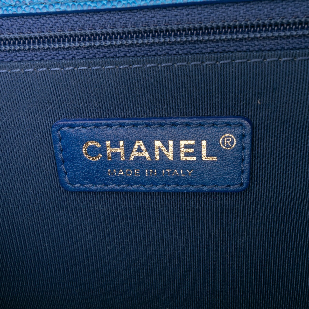 Chanel Medium Quilted Caviar Sunset On The Sea Flap Blauw
