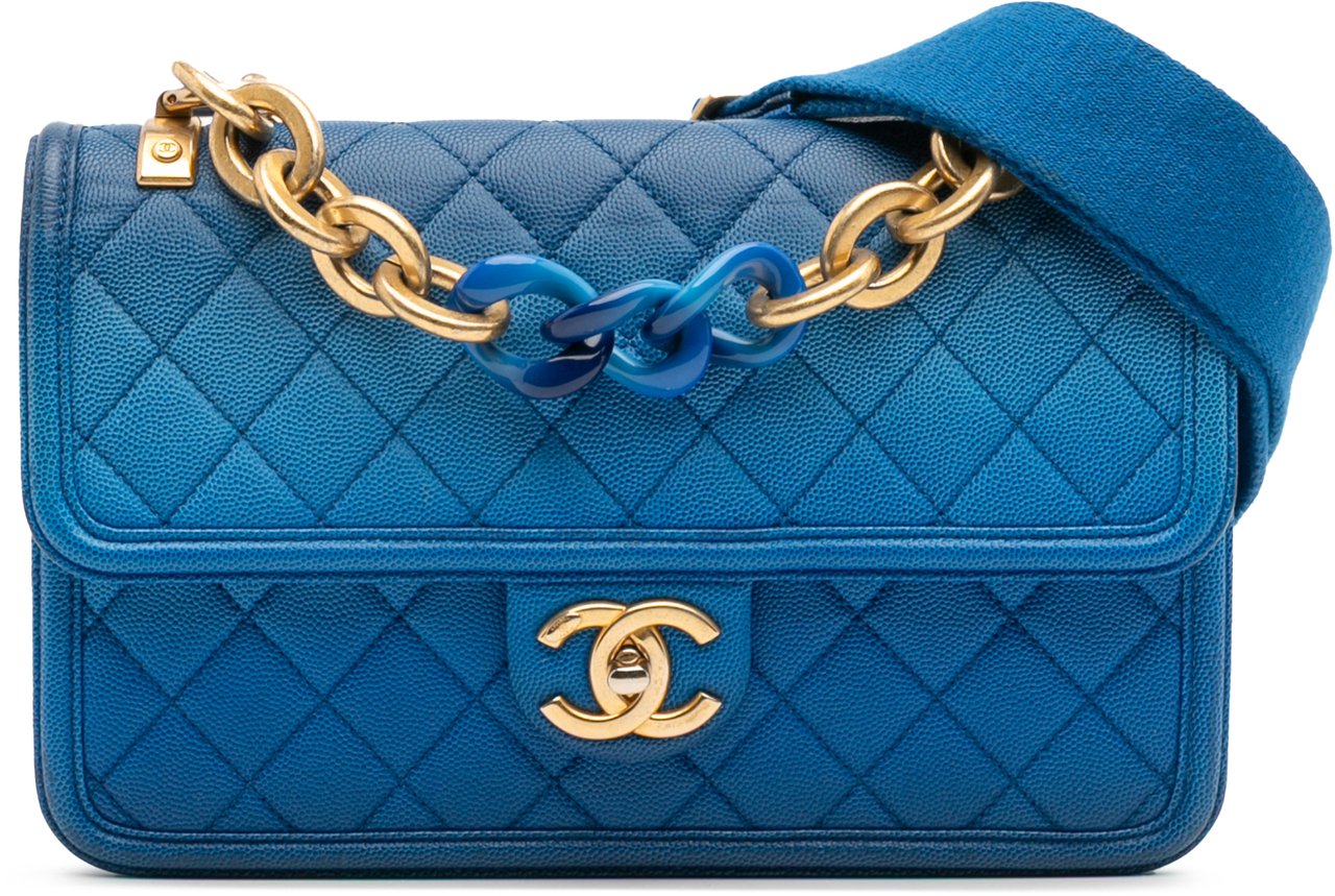 Chanel Medium Quilted Caviar Sunset On The Sea Flap Blauw